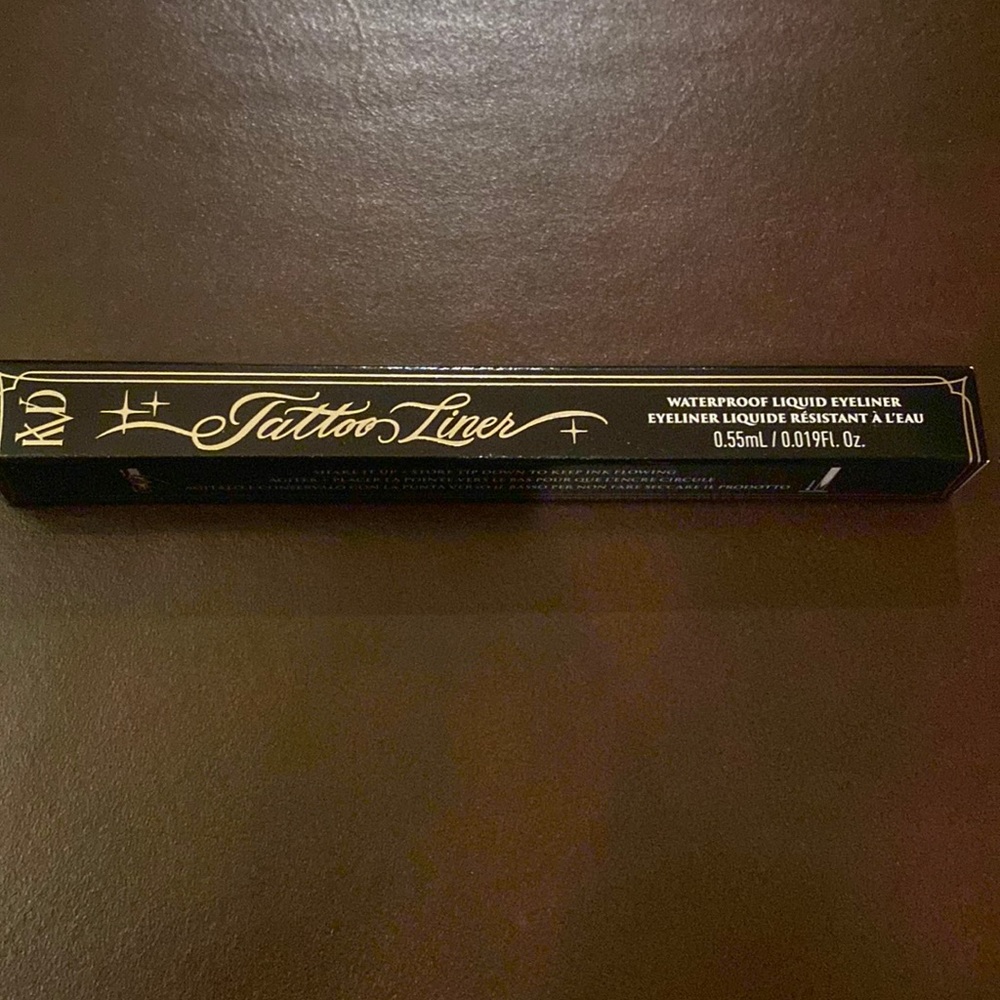 Kay Van D brown tattoo liner